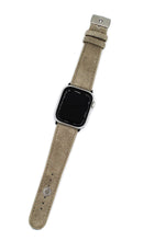 Load image into Gallery viewer, Cinturino in Vero Camoscio per Apple Watch